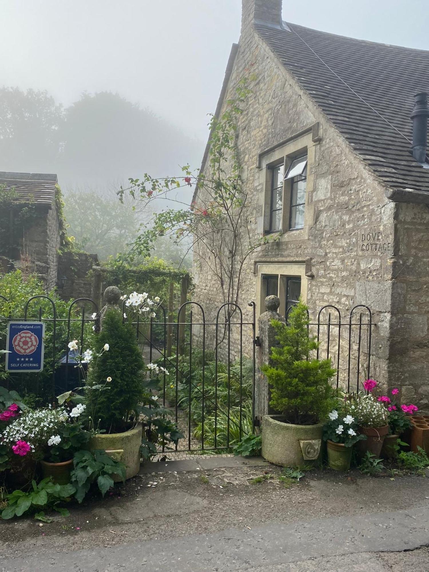 Dove Cottage Bisley  Εξωτερικό φωτογραφία