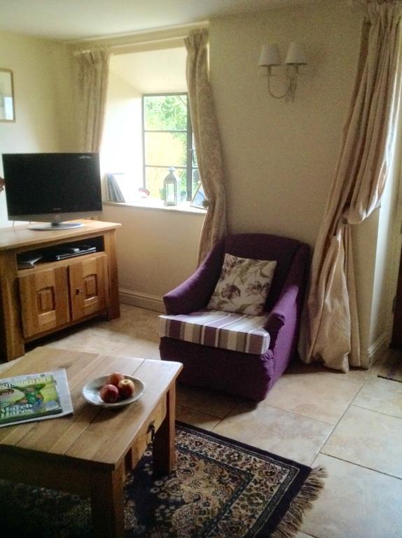 Dove Cottage Bisley  Εξωτερικό φωτογραφία